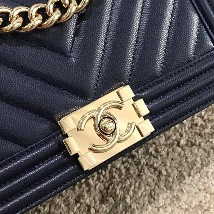 Medium Chanel Chevron Grain Calfskin Boy Bag Blue A67086