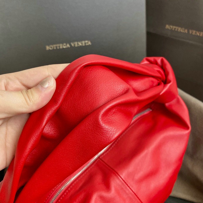 Bottega Veneta Calfskin Mini Bag Red B629635