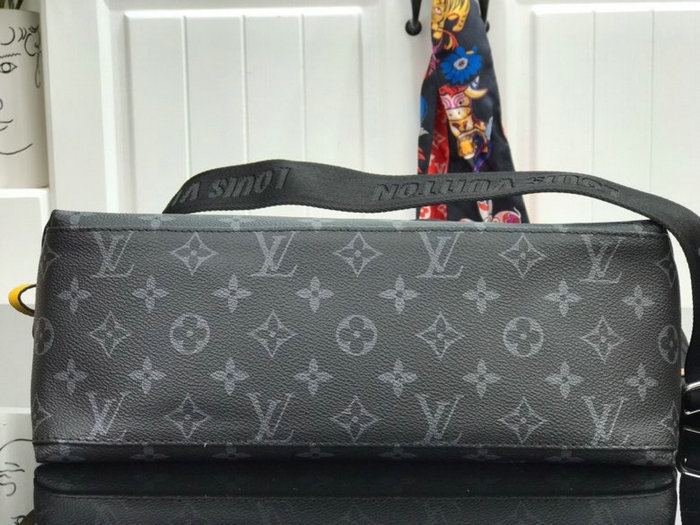 Louis Vuitton Apollo Messenger Bag M48219