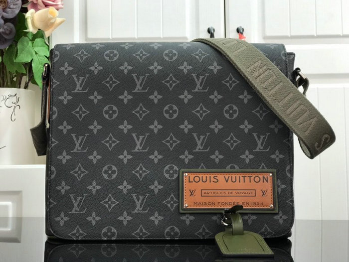 Louis Vuitton District MM M40239