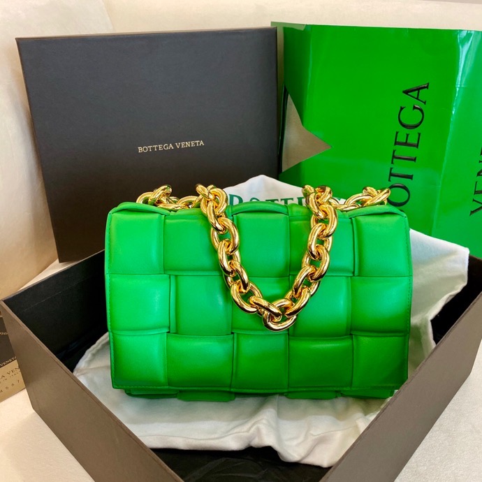 Bottega Veneta The Chain Cassette Green B631421