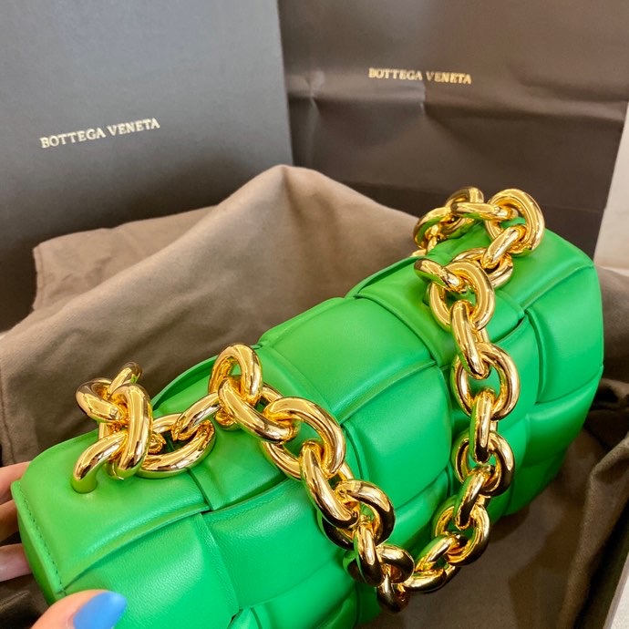 Bottega Veneta The Chain Cassette Green B631421