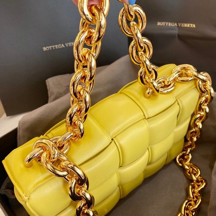 Bottega Veneta The Chain Cassette Yellow B631421