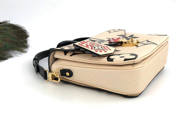 LV Crafty Pochette Metis Cream M45384