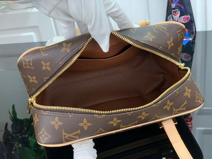 Louis Vuitton Monogram Cite MM M51182