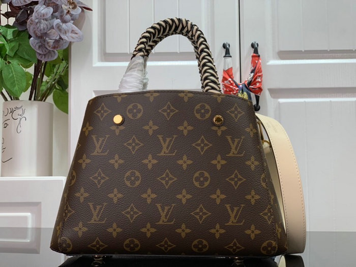 Louis Vuitton Montaigne BB M45311