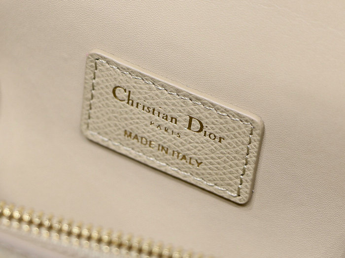 Dior Medium St Honore Tote Beige M8012