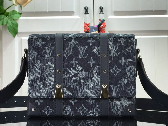 Louis Vuitton Trunk Messenger M57282