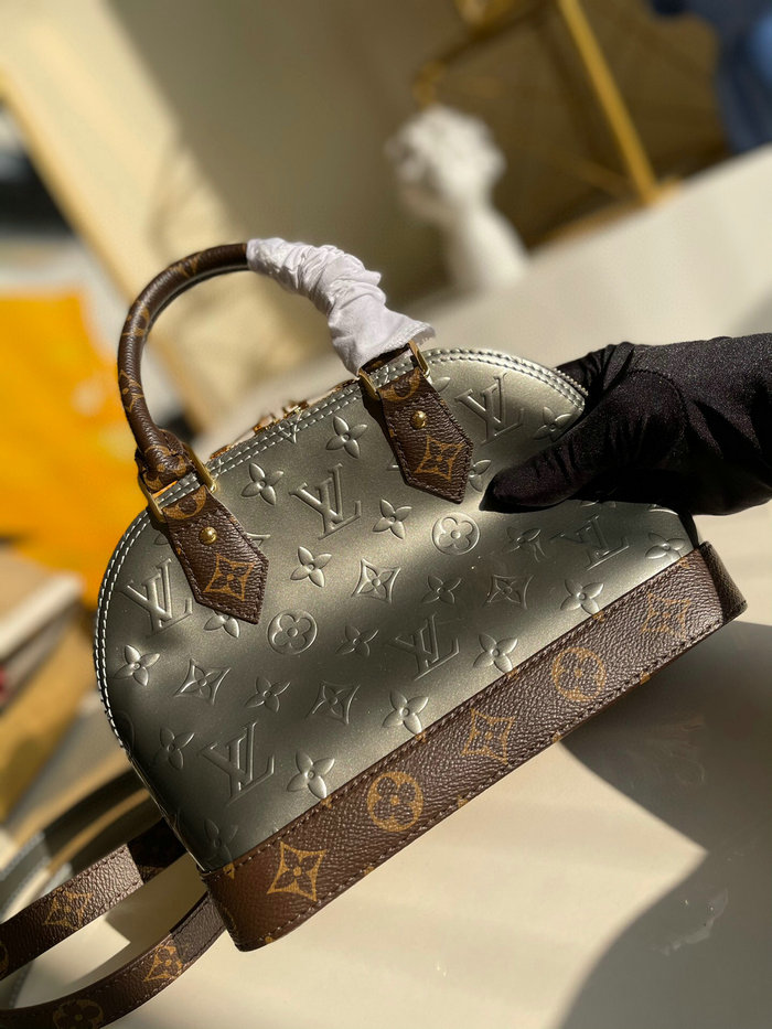 Louis Vuitton Alma BB M90584