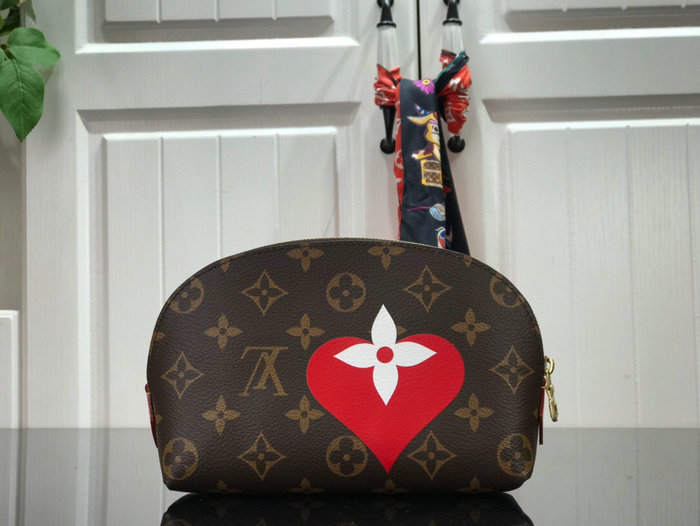 Louis Vuitton Game On Pochette Cosmetique M80283