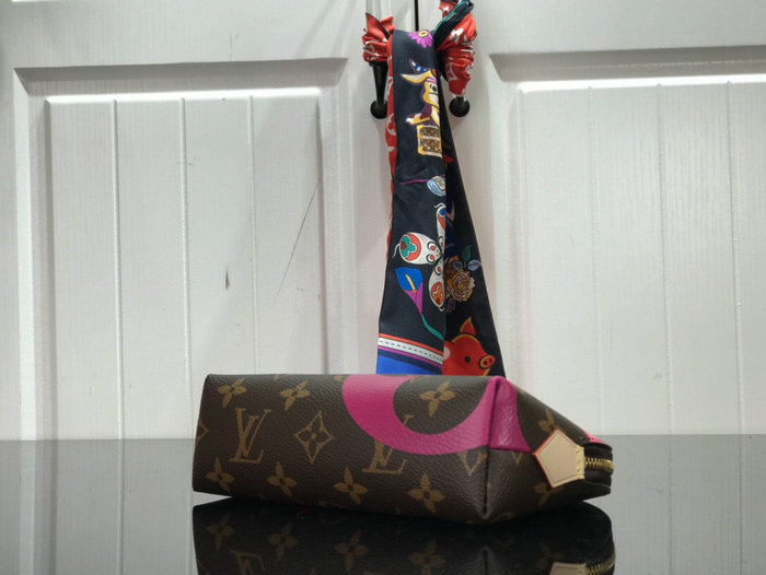 Louis Vuitton Game On Pochette Cosmetique M80283