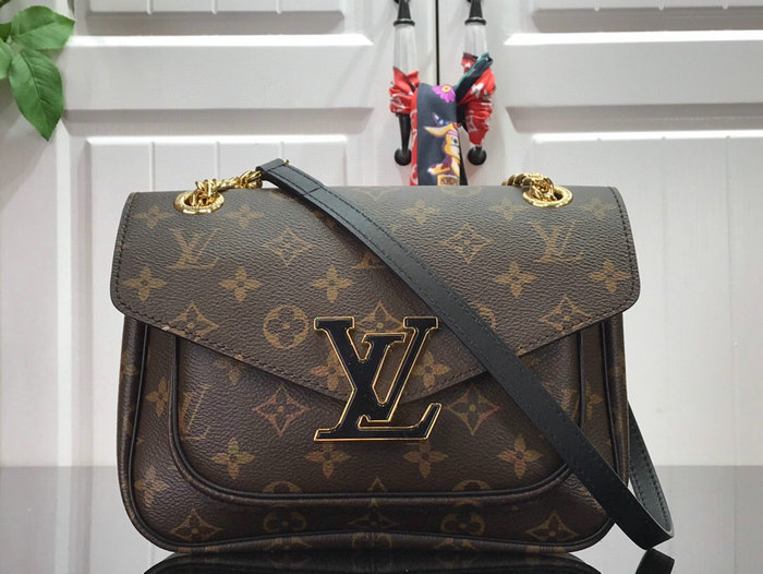 Louis Vuitton Passy M45592