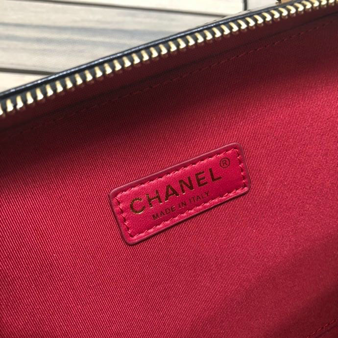 Chanel Shiny Crumpled Calfskin Vanity Case Black AS2179