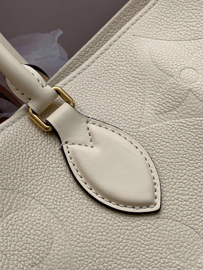 Louis Vuitton Onthego GM Cream M44925