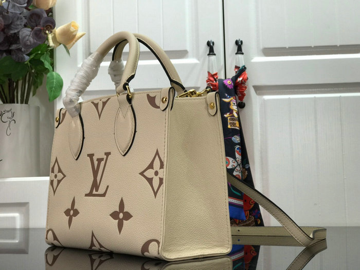 Louis Vuitton Onthego PM Cream M45654