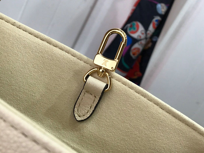 Louis Vuitton Onthego PM Cream M45654