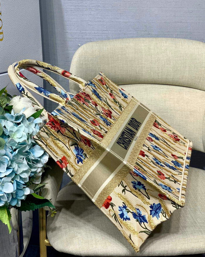 Dior Embroidered Canvas Book Tote MD19042