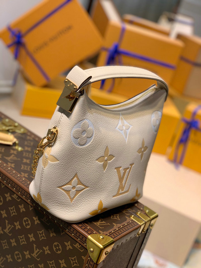 Louis Vuitton MARSHMALLOW M45698