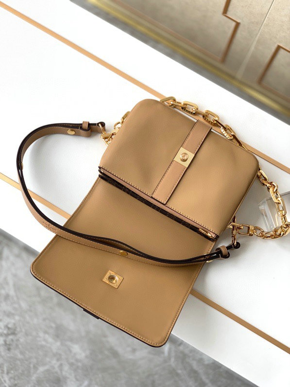 Louis Vuitton RENDEZ-VOUS Camel M57743