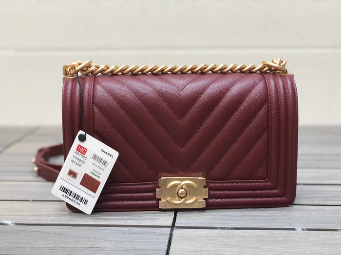 Medium Chanel Chevron Grain Calfskin Boy Bag Burgundy A67086