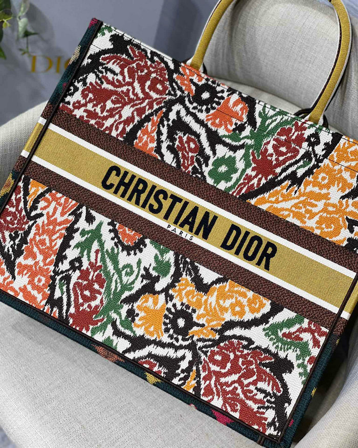 Dior Embroidered Canvas Book Tote M1286613