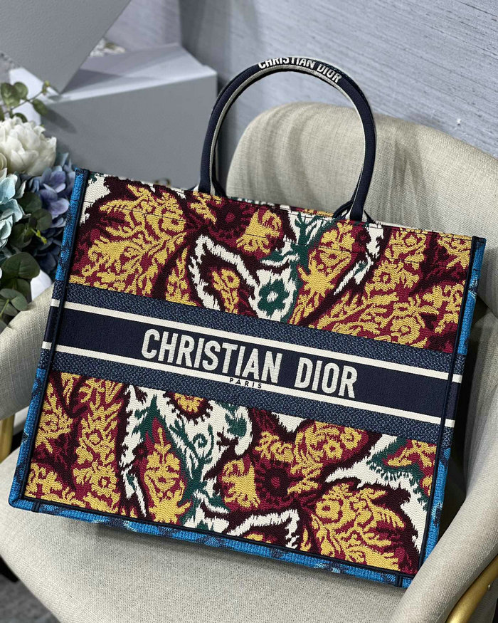 Dior Embroidered Canvas Book Tote M1286614