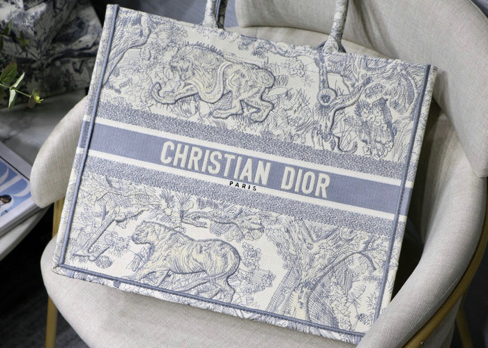 Dior Embroidered Canvas Book Tote M128663