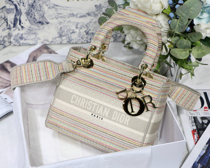 Dior Medium Lady D-lite Bag MD80026