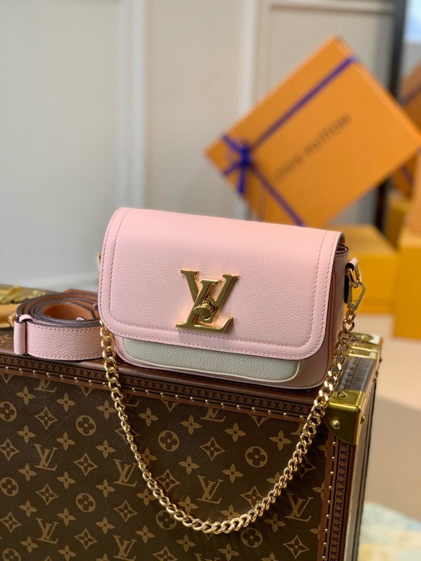 Louis Vuitton Lockme Tender Pink M58557