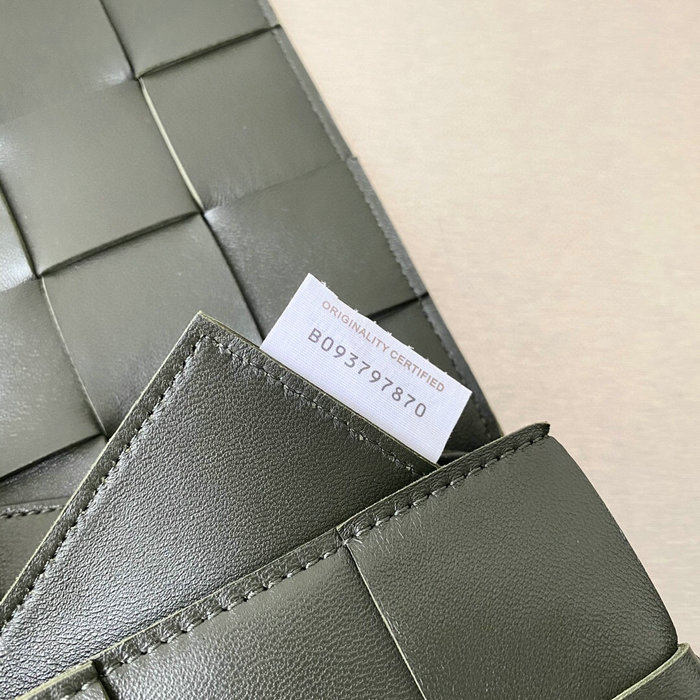 Bottega Veneta Lambskin Cassette B578008