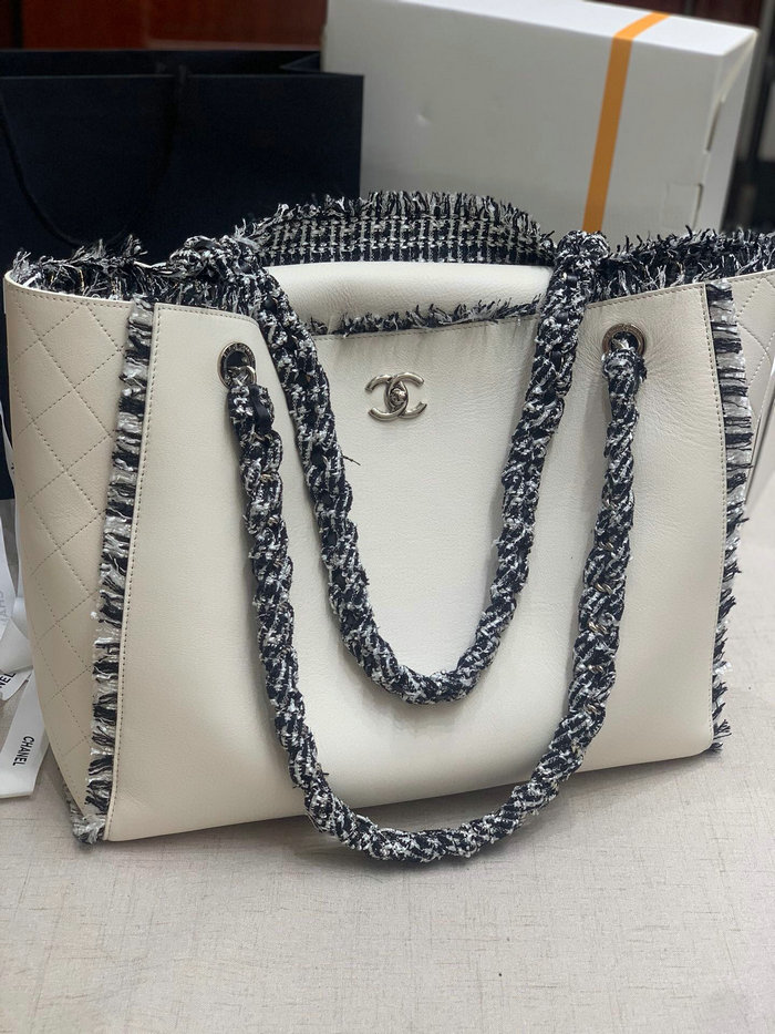 Chanel Calfskin Shoulder Bag White AS8485