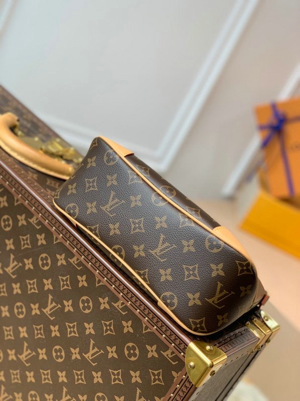 Louis Vuitton Boulogne Brown M45832