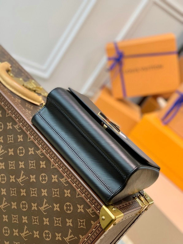 Louis Vuitton Epi Leather Twist MM M58715