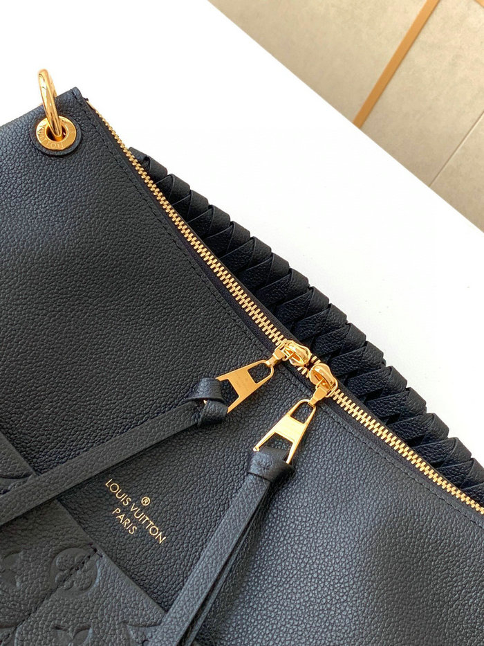 Louis Vuitton Maida Hobo Black M45522