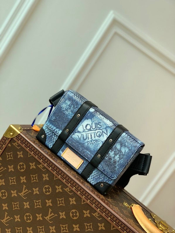 Louis Vuitton Trunk Slingbag Blue N50061