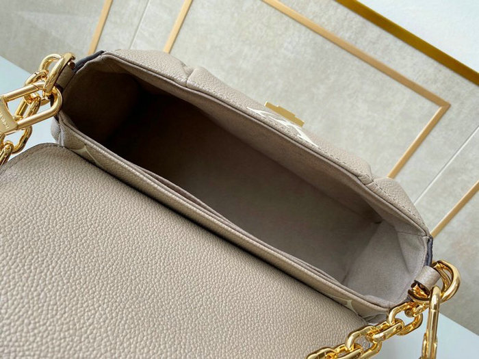 Louis Vuitton Favorite Cream M45813