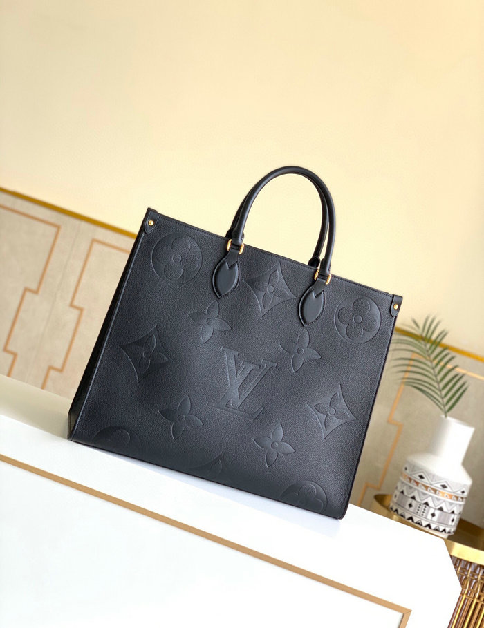 Louis Vuitton Onthego GM Black M44925