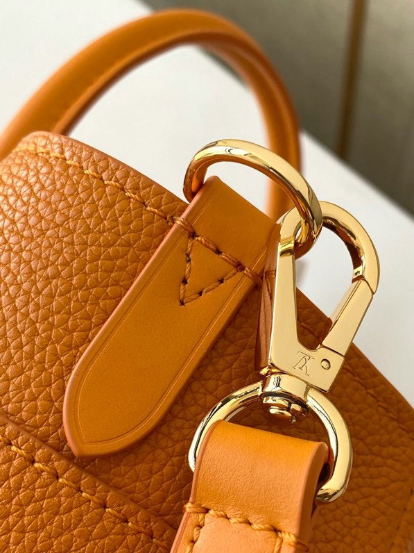 Louis Vuitton ON MY SIDE PM Orange M57730