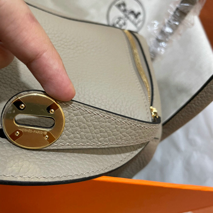 Hermes Clemence Leather Lindy Bag HL1926304