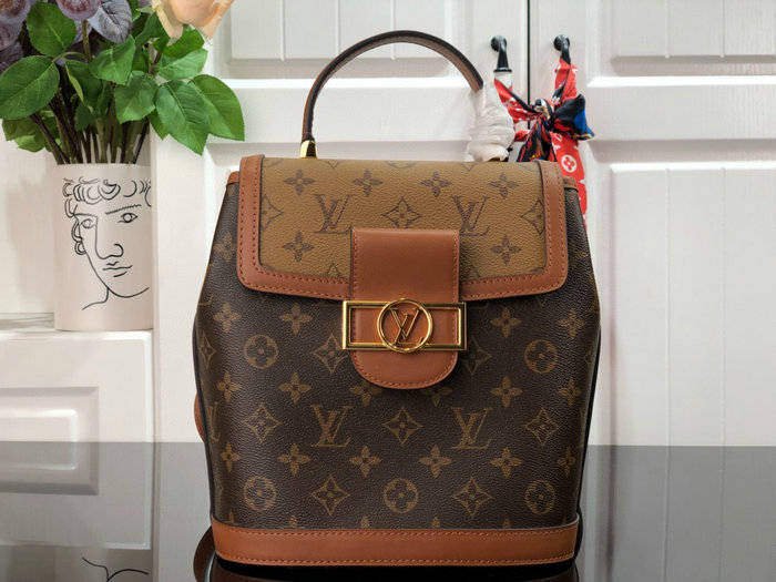 Louis Vuitton Dauphine Backpack PM M45142