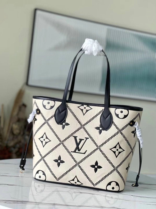 Louis Vuitton Neverfull MM Cream M46039