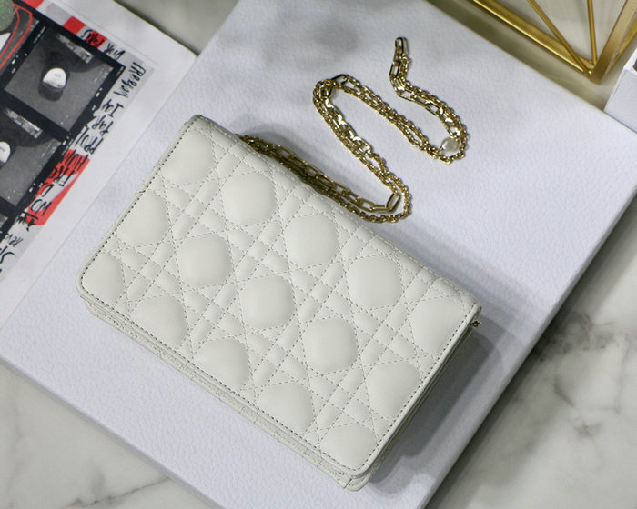 Dior lambskin Chain Wallet White DM7001