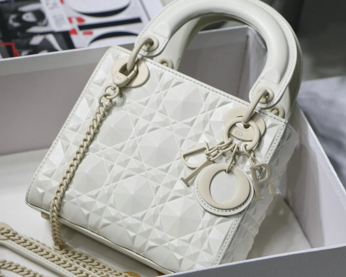 Mini Lady Dior Bag White DM6003