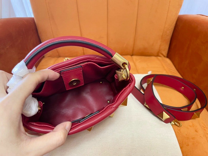 Valentino Garavani Roman Stud Leather Shoulder Bag Red V0199