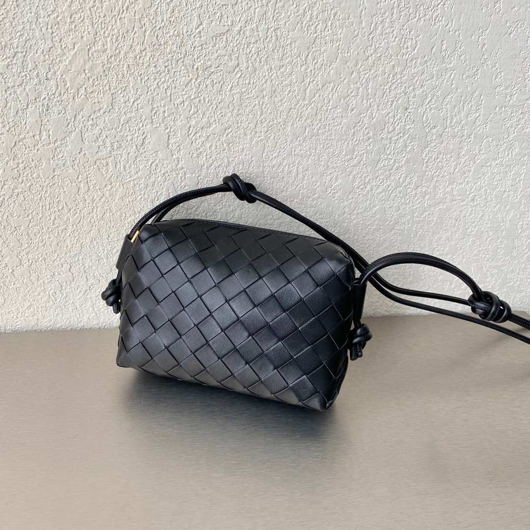 Bottega Veneta Loop Mini Leather Shoulder Bag B6666840