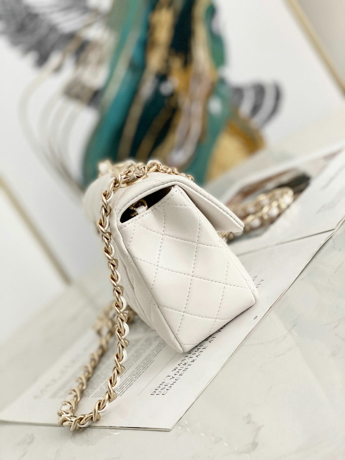 Chanel Lambskin Flap Bag White AS2326