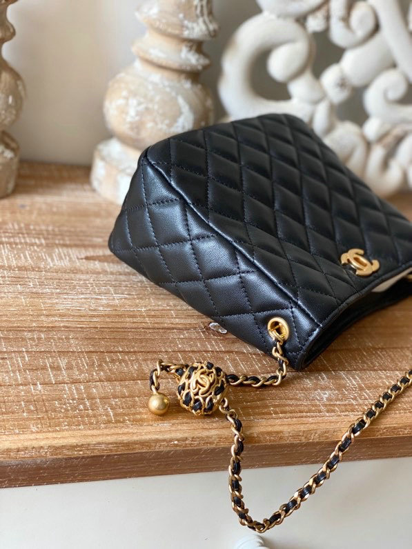 Chanel Lambskin Crossbody Bag Black AS3259