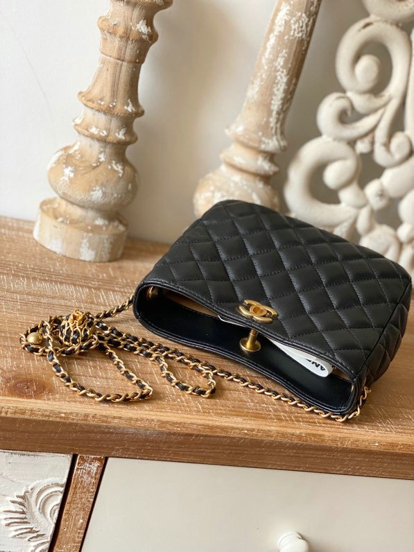 Chanel Lambskin Crossbody Bag Black AS3259