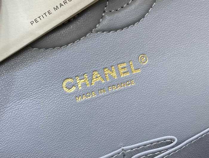 Classic Chanel Grained Calfskin Medium Flap Bag Grey CF1112