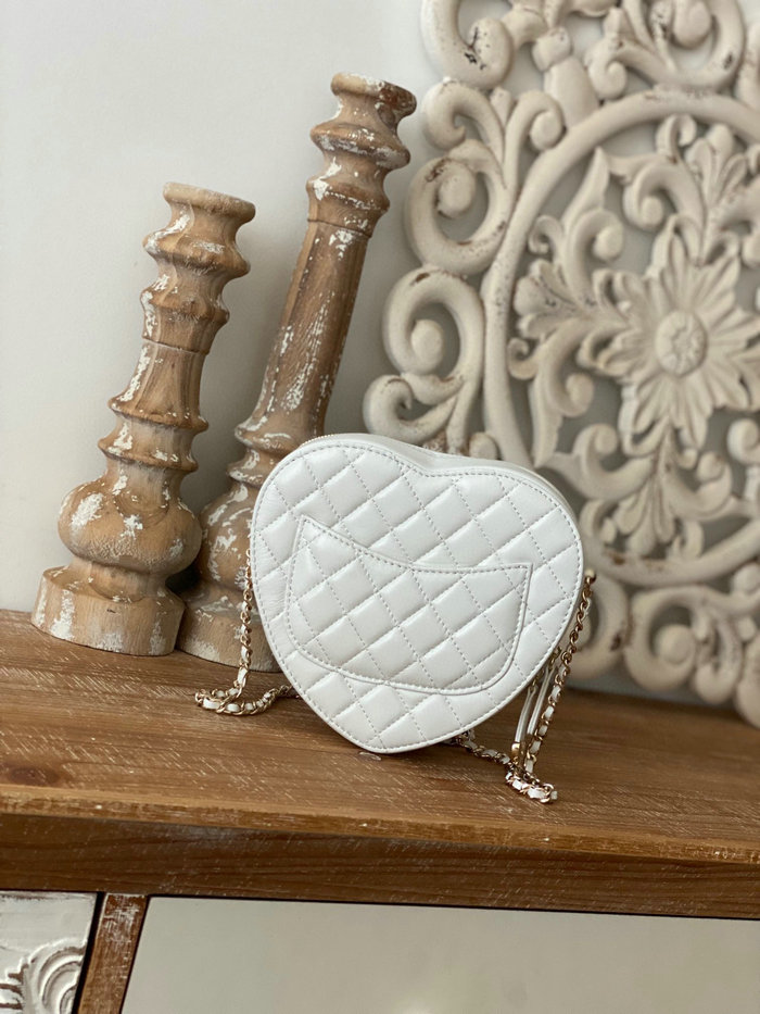 Chanel Lambskin Heart Bag White AS3191